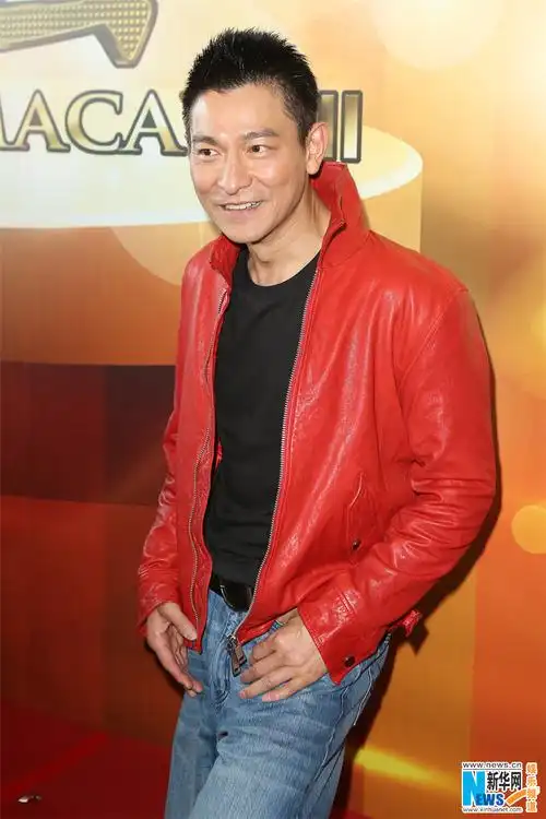 刘嘉玲助阵澳门风云3周润发刘德华张学友同台