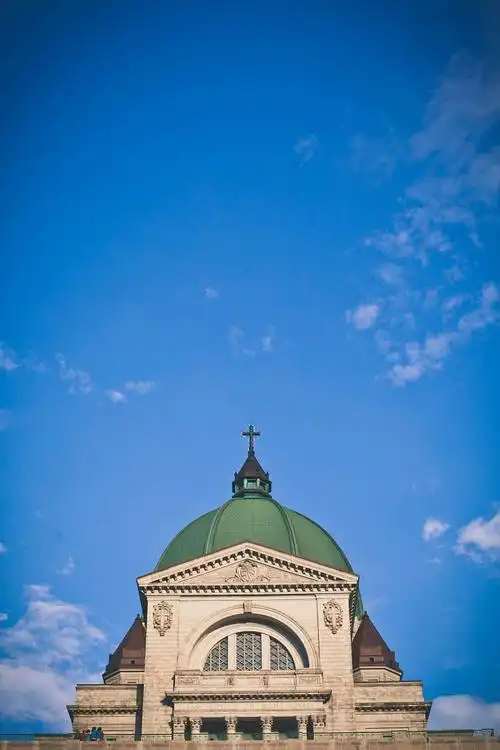 建筑物,天空,教堂和穹顶房