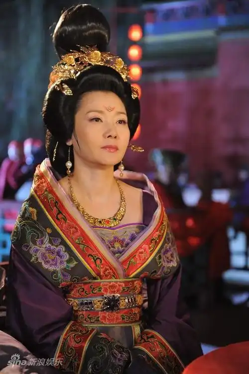 图文杨贵妃人物谱武惠妃何赛飞饰