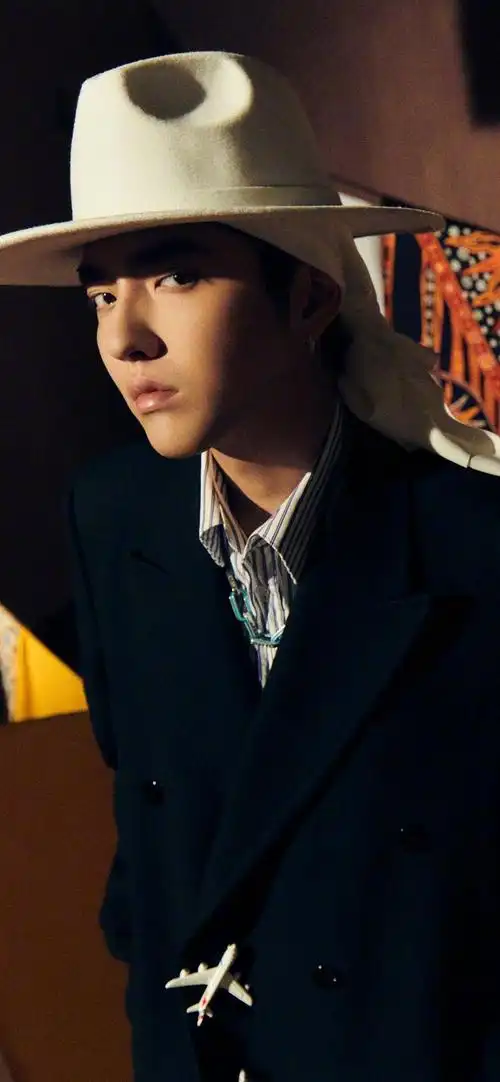 吴亦凡帅哥男生超拽高冷图片-明星壁纸 - 壁纸之家