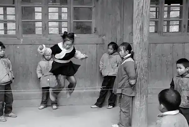 这些老照片7080后的记忆献给回不去的童年你的童年是这样么