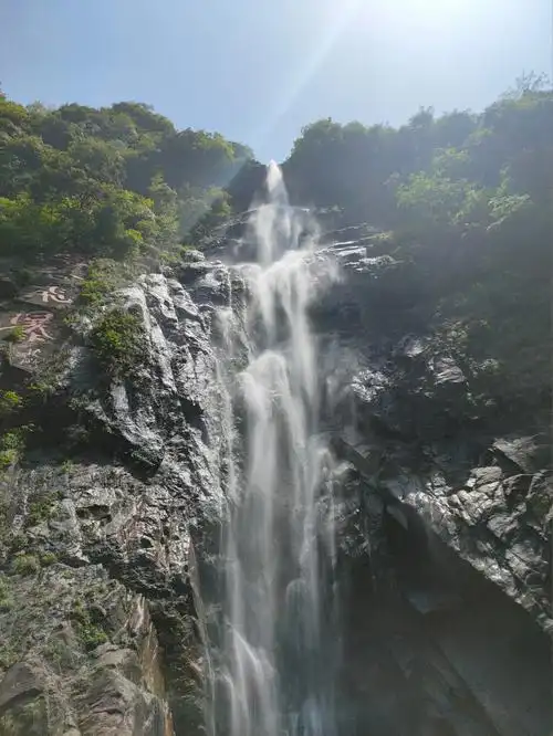 宜春明月山此生必去景点之一月亮之都