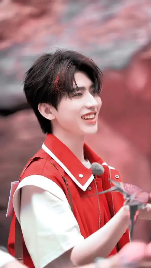 蔡徐坤##蔡徐坤avia全球品牌代言人