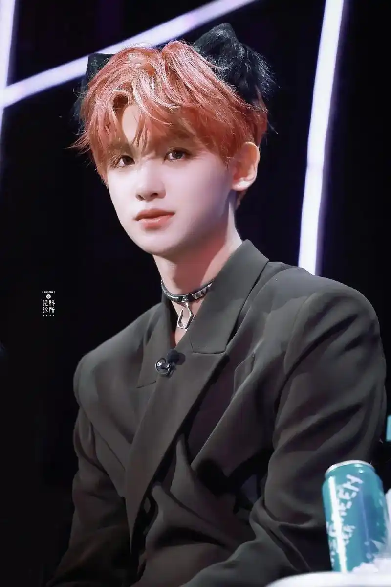 小猫咪太可爱了吧#黄明昊 #黄明昊justin  - 抖音