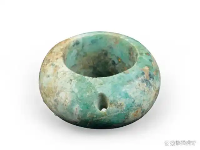 大汶口文化 · 玉环,山东大学博物馆藏