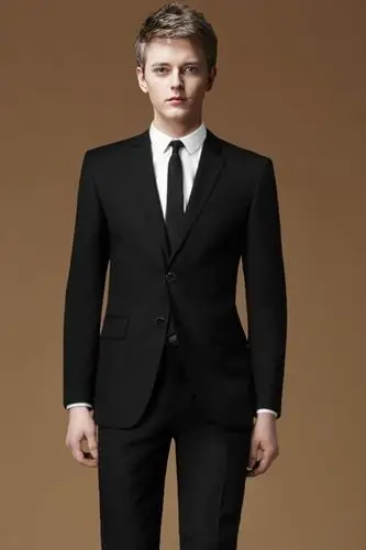 市政府行政职业装致力于行政职业装,行政职业装定制,行政职业装西装