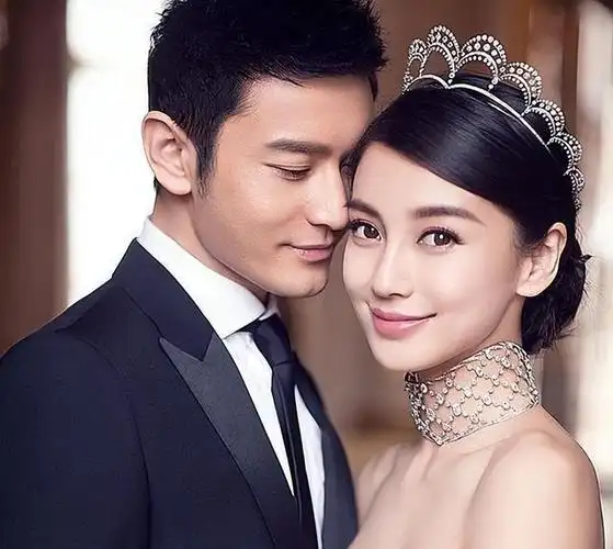 尴尬了!杨颖参加亲子活动满身大牌,穿衣时髦却遭学生家长无视