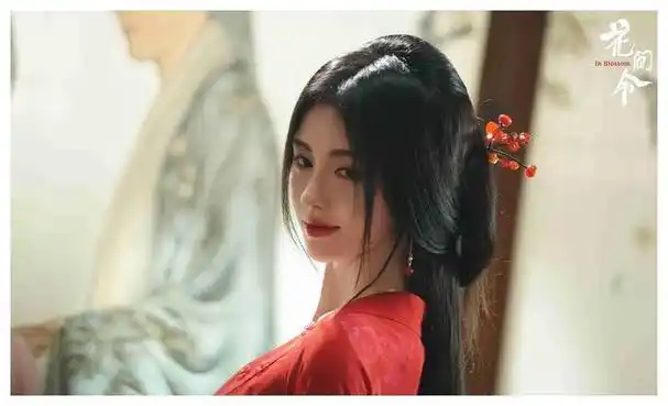 蒋依依|高颜值_网易订阅