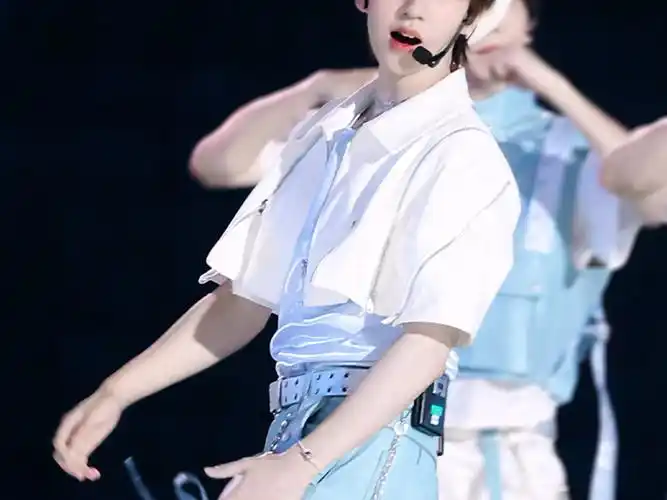 向全世界安利 #养成系 #舞台 #贺峻霖深海环游记