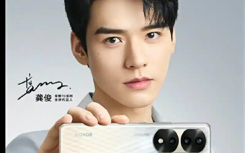 粉丝凭一双美手认出老公!荣耀70系列全球代言人龚俊官宣