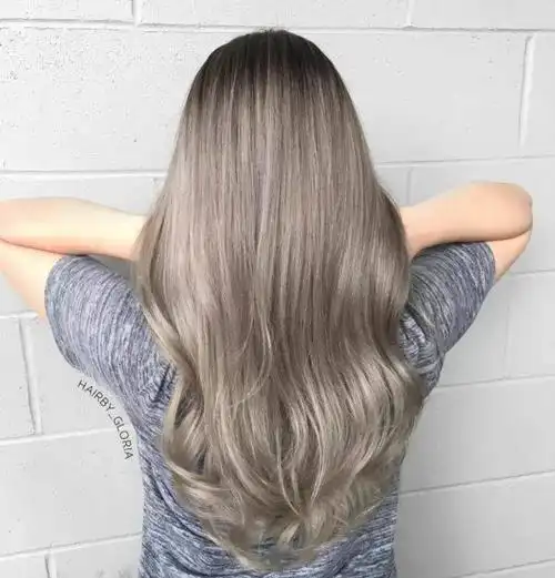 任何人都很容易搭配亚麻色系头发真美的