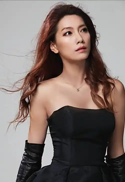 原创出道27年交往14个男友成为男神收割机林韦君的快乐你想不到