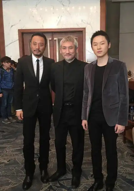 梁博助阵徐克新片央视首映演唱实力获赞