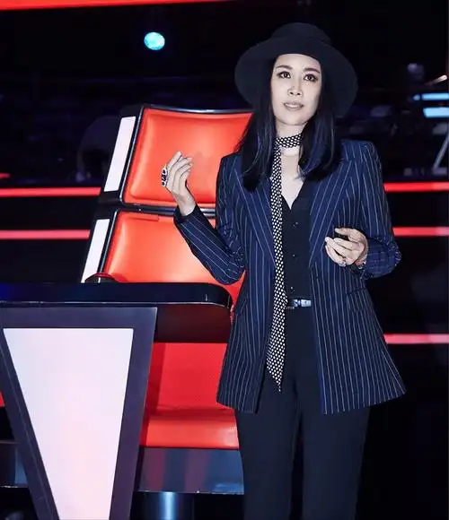 "中国好声音"那英:离异,败诉,劳资纠纷,真是一波三折_演艺圈_才华