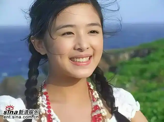 张含韵古早旧照