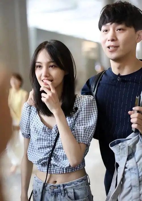 风波升级!已无财产可供执行的郑爽,要面临的绝不光是随时被起诉