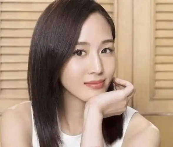 曾与赵又廷相爱5年,如今35岁还是单身一人_张钧甯_高圆圆_明星