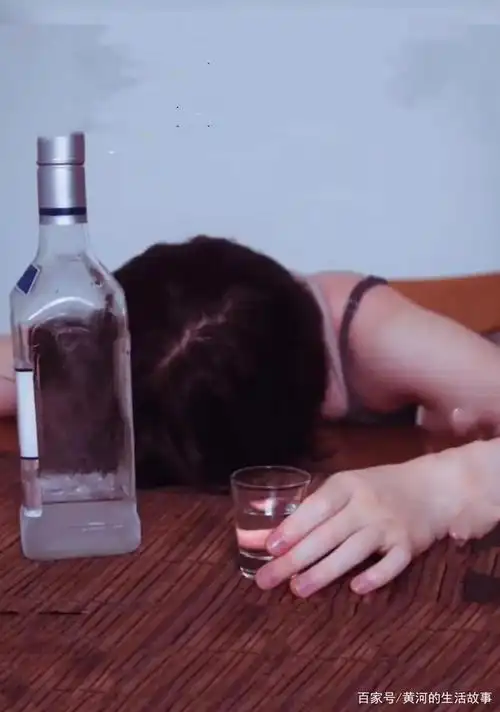 独身女孩喝醉酒,打错车上了保时捷,好心司机将其安全送回家