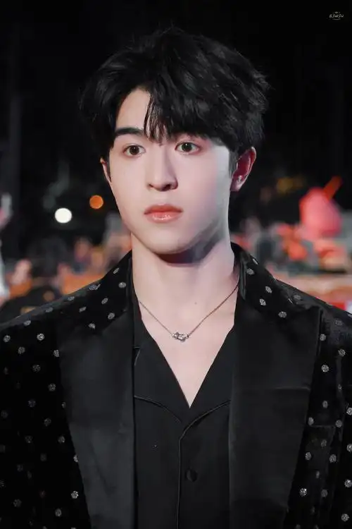 尹浩宇闪耀二十绽放未来##尹浩宇官宣丝绸之路国际电影节