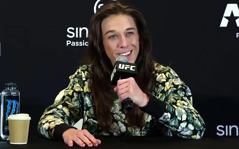 【ufc275 | 赛前采访】乔安娜:"我虽已变老但我准备再夺取金腰带"