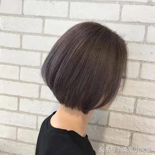 2018流行款波波头短发 剪这样的波波头,立体又时尚