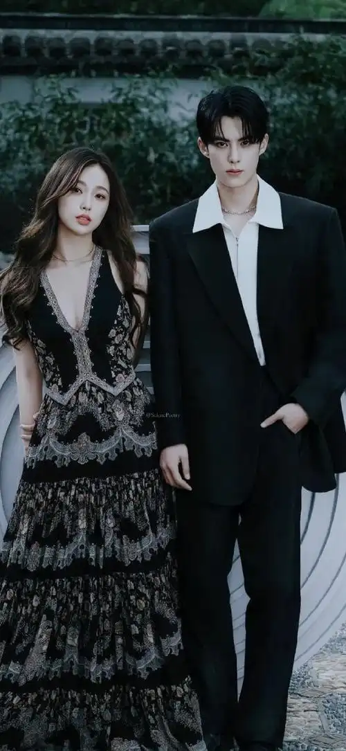 苍兰诀虞书欣王鹤棣九号摩登封面##虞书欣王鹤棣合照