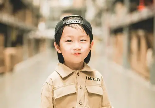 2020年八岁男孩阳光清新短发设计 小学男生百搭时尚黑色短发造型