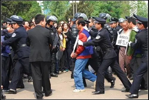 公捕大会上的抓拍!