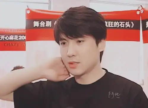 沈腾"军艺校草"形象不再,47岁姐姐晒美照,颜值却上了热搜榜