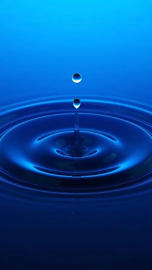 美丽的蓝色水滴手机锁屏壁纸