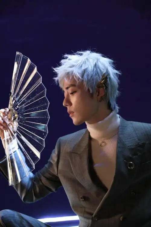 肖战芭莎 - 堆糖,美图壁纸兴趣社区