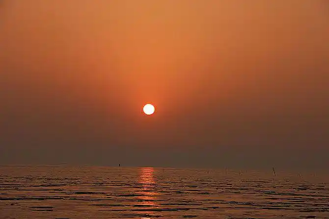 海上日出图片_全景网