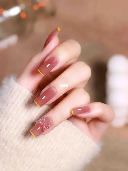 冰透玉脂色法式美甲