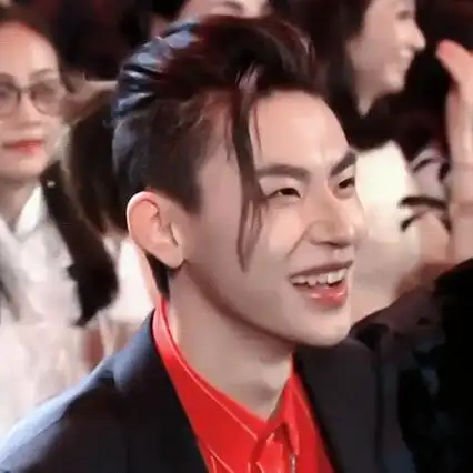 小鬼王琳凯 你笑起来便是好天气