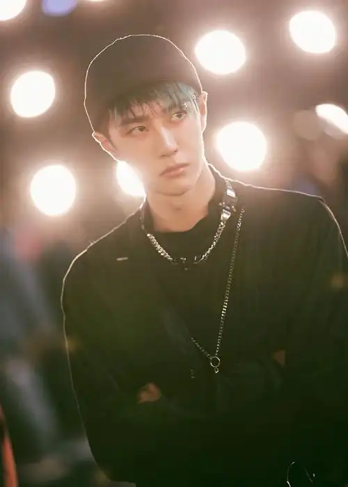 王一博,钟汉良,张艺兴四位队长加盟第三季,组成耳目一新的队长阵容