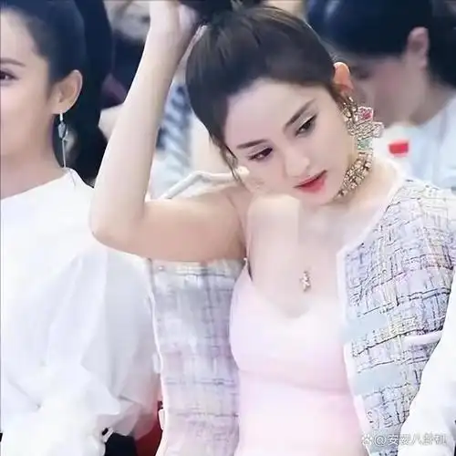 死性不改!古力娜扎深夜与张天爱男朋友私会,网友:又要当三当三?