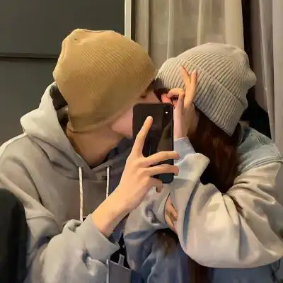 真人年轻情侣可用的时尚耐看情头 超好看的青春气息情侣头像图片_情侣