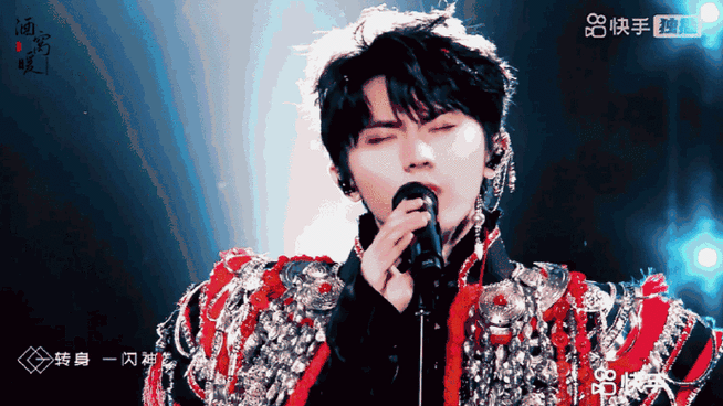 马嘉祺苗疆少年##时代少年团首场团体舞台穿搭