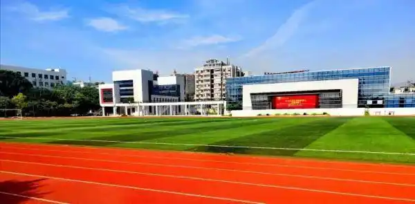 寻访这所以特色创一流的——福建师范大学泉州附属中学_福建师大_办学