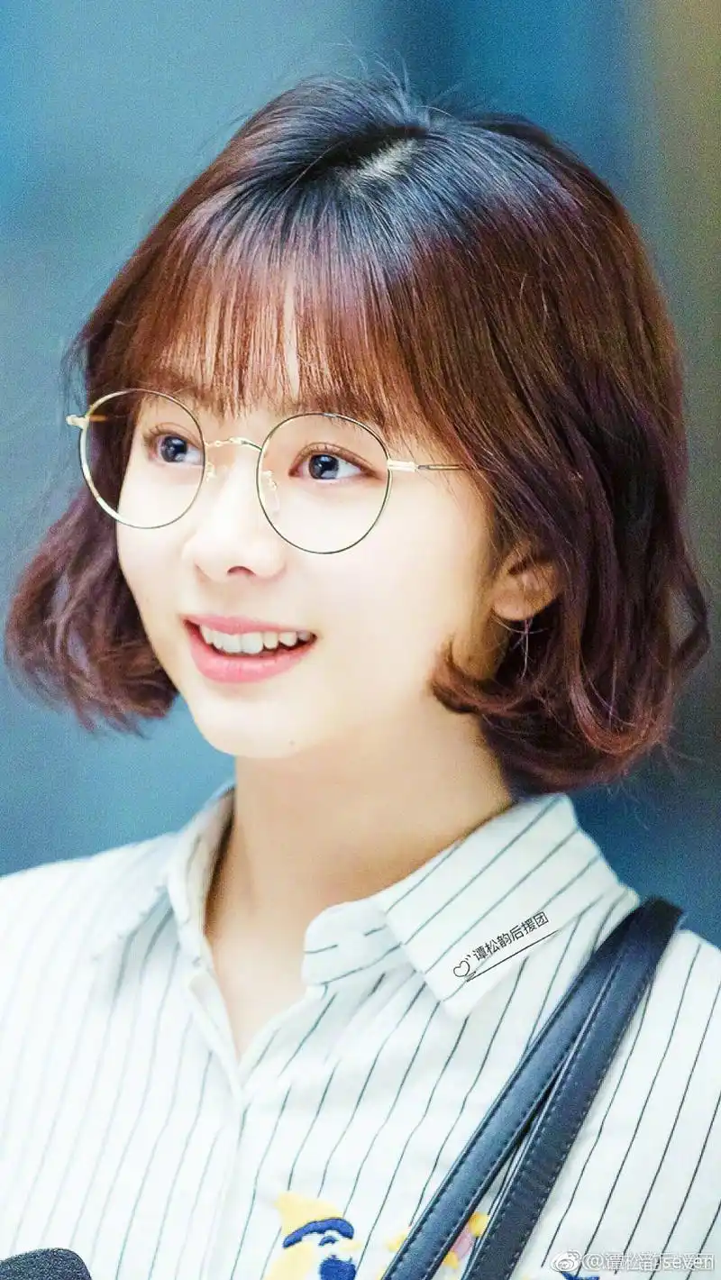 空气刘海果然是最能体现少女感的发型之一,在优酷君心里喜欢的她们