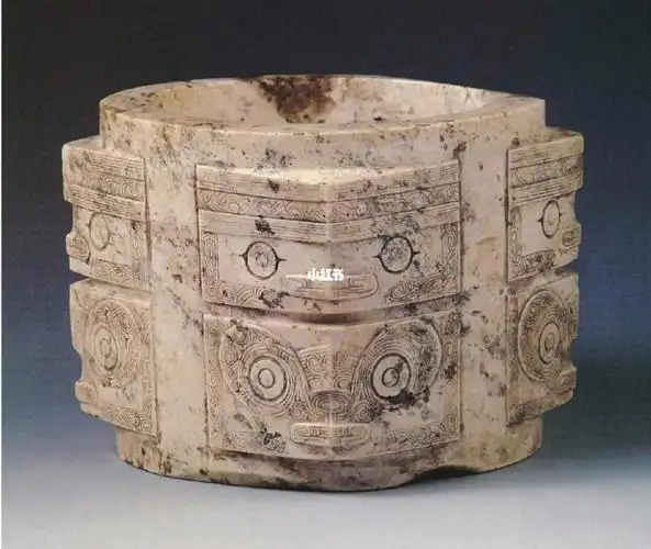【良渚兽面纹玉琮赏析】