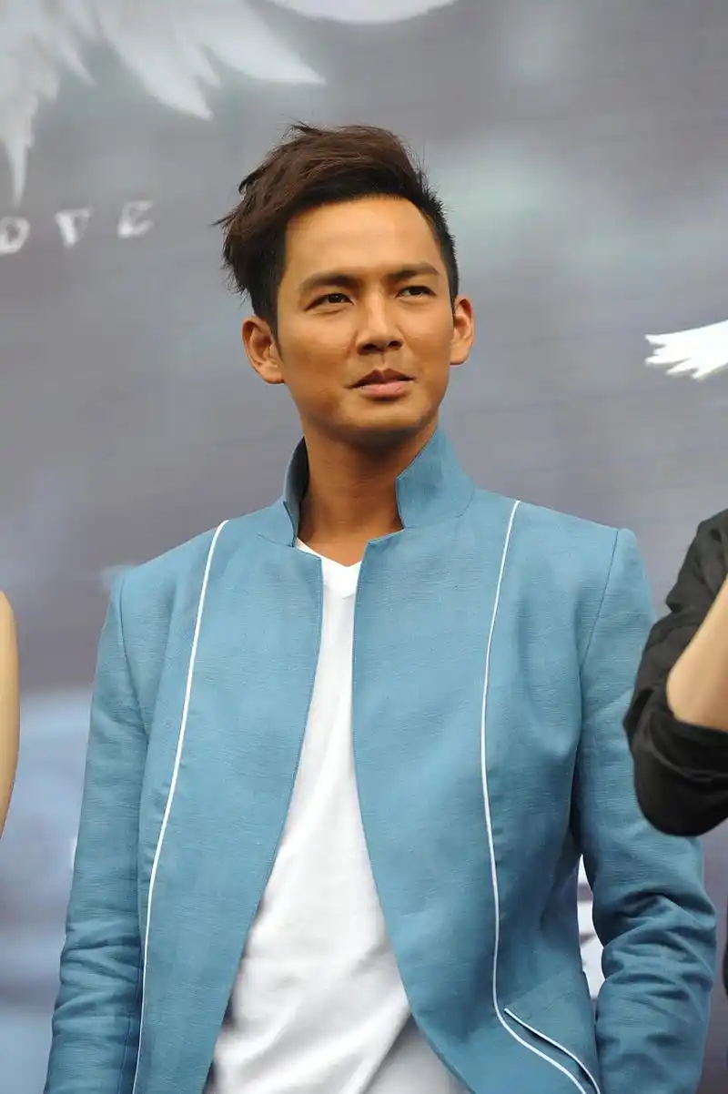 钟汉良近况,把网友惊到了!