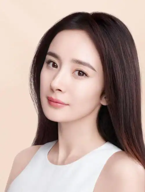 你认为最美女明星是谁呢?盘点内地十大最美女明星,杨幂上榜02