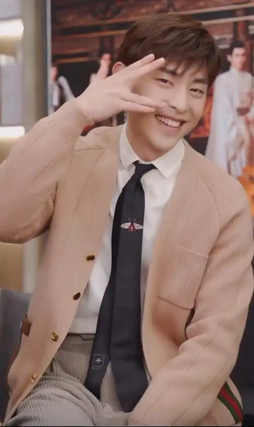 98191398  #邓伦#  真不愧是我天上地下绝无仅有的可爱小宝贝!