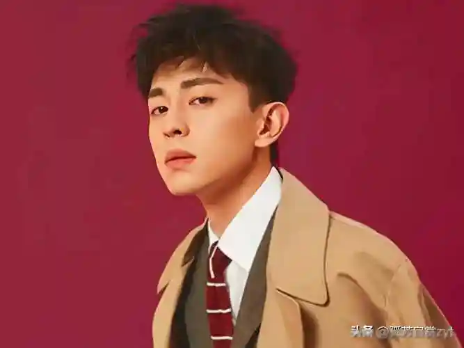 原创明星科普邓伦低调的实力派歌手演员