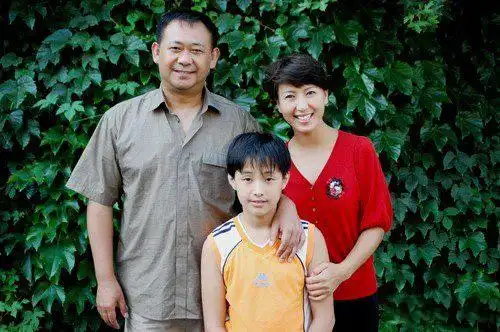 闫学晶老公林越照片曝光闫学晶演活最隐忍儿媳