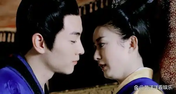 最初两人郎才女貌,工作又常常让他们形影不离,再加上颜值爆表,真是