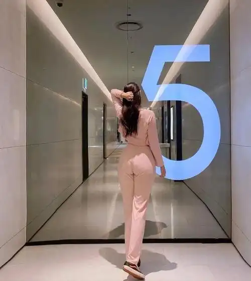 160斤的女生也可以很美,微胖才是极品被证实|艾米|胖女孩|白皙_网易