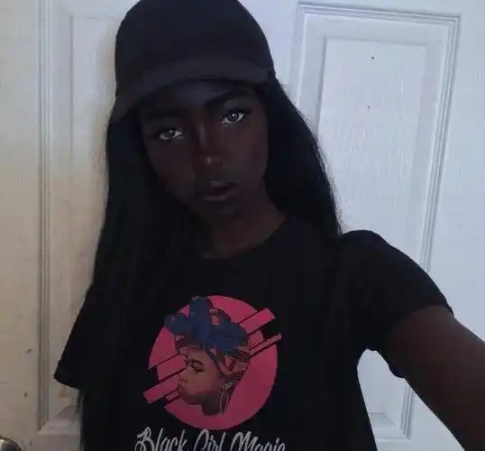 非洲"黑人女孩"lolita,因太漂亮,家人不敢让她独自外出_网络_皮肤