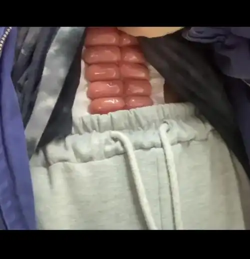 啊啊啊抖音刷到一张腹肌图从没见过如此标准的腹肌